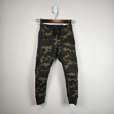 Nike Sportswear Tech Fleece Big Kids Size S/8-9 Camo Joggers Black/Sequoia