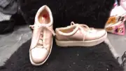 Nwt DR SCHOLL'S ORIGINAL COLLECTION SNEAKER ROSE GOLD LEATHER 10