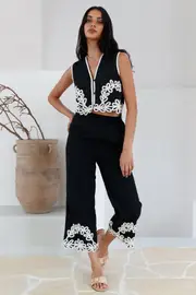 Dreaming Softly Vest Top Black