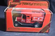 MatchBox YesterYear Y-3 1912-16 Ford Model T tank wagon red crown gasoline LE