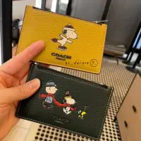 在飛比找蝦皮購物優惠-『現貨免運中📦』🇺🇸美國代購 Coach Snoopy 史努