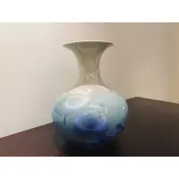 在飛比找蝦皮購物優惠-藍色 結晶釉 花瓶，尺寸稍後補上。花紋千變萬化，很美有奧秘的