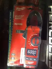 Milwaukee 2237-20 digital clamp meter 600V AD/DC New in Pk