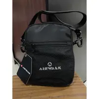 在飛比找蝦皮購物優惠-Airwalk Tas SELEMPANG RODERICK