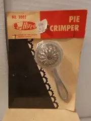 Vintage Aluminum Pastry Wheel Pie Crust Edge Crimper, Trimmer, Cutter Wheel NOS