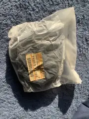 DATSUN 510 shift boot (late) nos. 74963 - E6000
