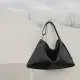 【Darker Than Black】Equilateral Triangle Hobo Bag 等邊三角側背包/納帕牛皮(側背包/單肩包/真皮包)