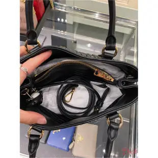 【美國outlet正品】 Prada  黑色燙金 經典款小羊皮真皮