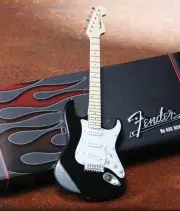 Fender Stratocaster Classic Black Finish Licensed Miniature NEW 000124400