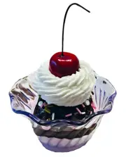 DEZICAKES Fake Ice Cream Sundae Artificial Food Fake Sprinkles Strawberry Sundae