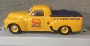 New TRAX TR25F 1:43 scale diecast model, 1951 Holden 50/2106 Golden Fleece Ute