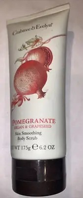 CRABTREE & EVELYN ~ POMEGRANATE SKIN SMOOTHING BODY SCRUB ~ 6.2 OZ UNBOXED