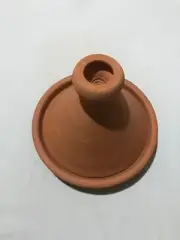 Moroccan tagine is lead free.
