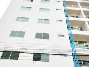 布吉岛最佳色彩公寓The Best Paint Condo Phuket