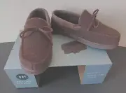 Wayland Square Slippers Deluxe Men's Memory Foam Size Small Men's 6-7 Brown NEW