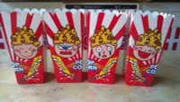 在飛比找Yahoo!奇摩拍賣優惠-台灣製造爆米花盒採用高品質紙(100個含塑膠袋)爆米花盒 爆