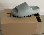ADIDAS YEEZY SLIDE SALT US10 Brand New!!!