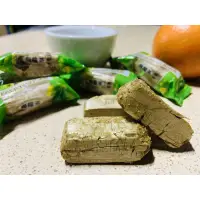 在飛比找蝦皮購物優惠-🔥熱銷！{古早味}超大包龍美烏龍茶酥心糖、茶糖，另售220g