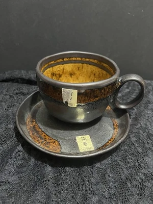 Tougei Beautiful Ceramic Pottery Tea/Coffee Cup & Saucer Japan