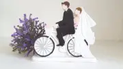 Bride&Groom on Bike Bicycle Resin Wedding Cake Topper Wedding Decoration