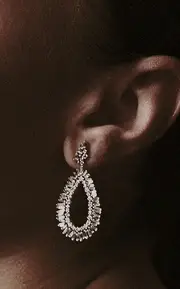 [Suzanne Kalan] Classic 18K White Gold Diamond Earrings