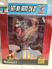 Disney Pixar Showcase Collection Incredibles 2 Elastigirl Statue Enesco