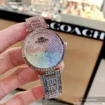 COACH手錶,編號CH00059,34MM玫瑰金圓形精鋼錶殼,彩虹圈時分中二針顯示, 滿天星鑽圈錶面,彩虹色精鋼錶帶款