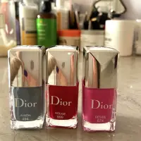 在飛比找蝦皮購物優惠-Dior 指甲油 999 494 674