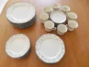 NORITAKE Traviata Ivory China Floral 20 Pc 4 Place Settings MINT - Most are NWT