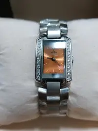 在飛比找Yahoo!奇摩拍賣優惠-瑞士全原裝真品新品名威merueille 石英水鑽女錶 使用