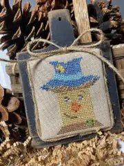 Scarecrow Spool~Crafy Bluebonnet