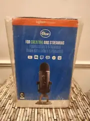 Logitech For Creators Blue Yeti USB Microphone-Gaming, Streaming & Broadcast NEW
