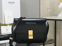 在飛比找Yahoo!奇摩拍賣優惠-（二手精品）CELINE Classic Box 黑色 單肩