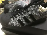 在飛比找Yahoo!奇摩拍賣優惠-adidas Consortium SNS x Social