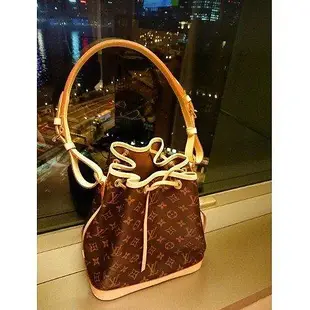 Louis Vuitton LV M42224 Monagram 斜背包 水桶包