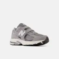 在飛比找博客來優惠-New Balance 2002系列 中大童休閒鞋-灰-PV