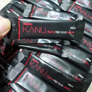 匯盈一館~韓國 Maxim  KANU 孔劉代言 無糖黑咖啡溫焙0.9g* 20入試喝包  即溶香醇黑咖啡~現貨