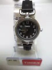 TIMEX ANALOG WOMENS BLACK BAND FACE 2N660 CHROME WATCH BATTERY OK NOS 79