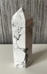 Howlite Tower Point Approx 9cm 136gm Natural Crystal Stone Calming. (H2)