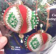 STUNNING! Sulyn RED JUBILEE Makes 2 Vtg Sequin Bead Christmas Ornament Craft Kit