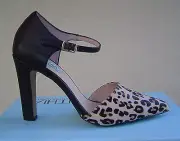 NEW CYNTHIA ROWLEY BLACK LEATHER POINTY PUMPS SIZE 7.5 M $95