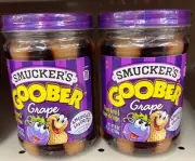 2~ 18 Oz JARS SMUCKERS GRAPE STRIPES GOOBER PEANUT BUTTER & JELLY