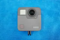 在飛比找Yahoo!奇摩拍賣優惠-GoPro Fusion 360相機 9成新 盒裝 配件如圖
