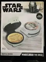 Disney Star Wars The Mandalorian The Child Non-Stick Waffle Maker RARE Grogu New