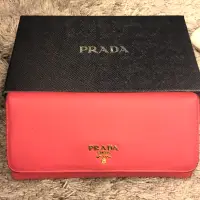 在飛比找蝦皮購物優惠-降 義大利🇮🇹專櫃購入PRADA Saffiano 防刮牛皮