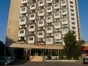 Rovno Hotel