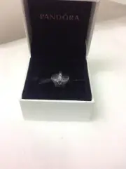 Authentic PANDORA Wishing star, clear cz Charm 791384CZ