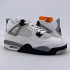 Air Jordan (GS) 4 Retro "WHITE CEMENT" 2025 - Size 7Y - ib4171 100 (1852-43)