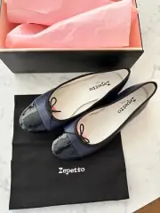 New NIB Repetto Cendrillon Ballet Flat Flora Cap Toe black navy blue patent 39 8
