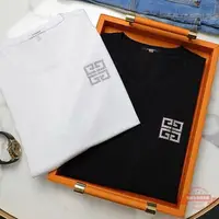 在飛比找樂天市場購物網優惠-紀梵希2022歐洲站短袖T恤男小標燙鑽高級簡約輕奢大牌圓領黑